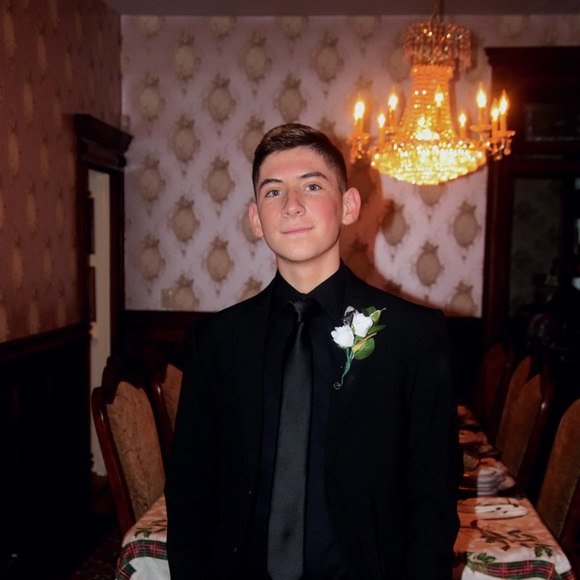 Meet your Posher, Ben - Picture 1 of 1